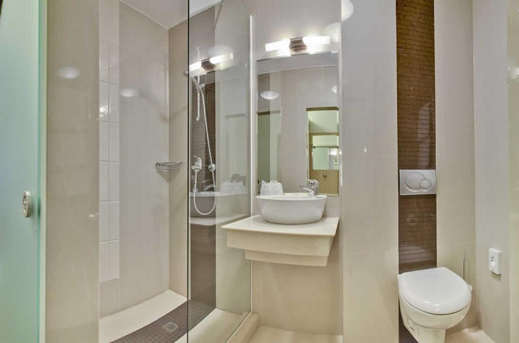 Landhotel-Neunburg Нойнбург-форм-Вальд Экстерьер фото